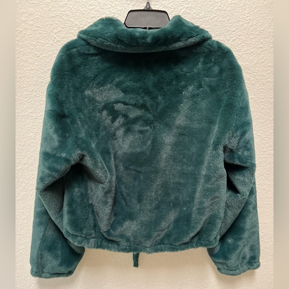 VS PINK Faux Fur Jacket - Picture 5 of 6